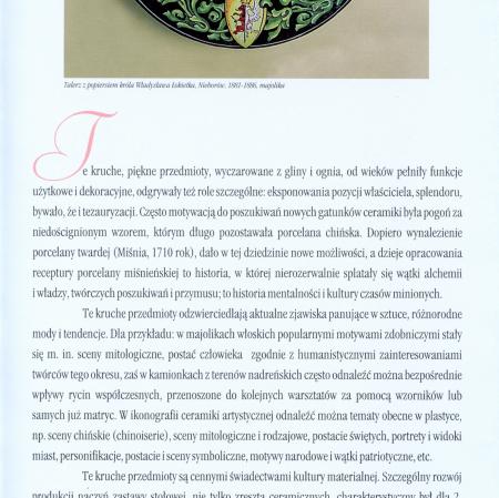 jedna ze stron folderu przedstawia miniaturka zdjęcia zdobionego talerza, poniżej tekst