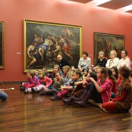 Galeria Sztuki Dawnej. Wszyscy uczestnicy warsztatów.