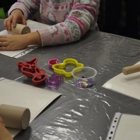 Tworzenie ozdób z zimnej porcelany