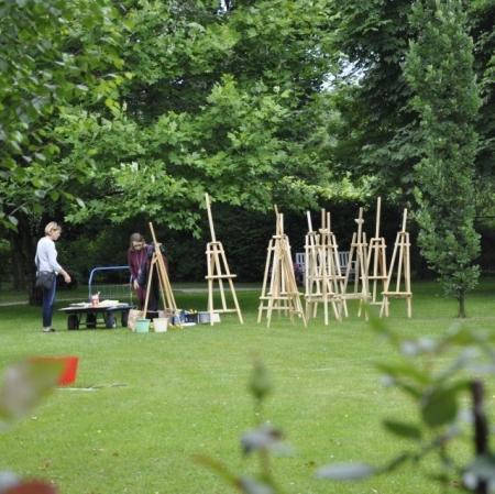 Warsztaty malarskie w przypałacowym ogrodzie