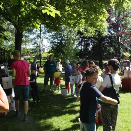 Piknik dla podopiecznych Fundacji Gajusz w Muzeum Pałac Herbsta