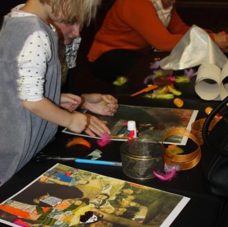 Uczestnicy warsztatów podczas pracy.