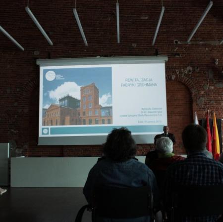 Łódzka Specjalna Strefa Ekonomiczna: prezentacja rewitalizacji przeprowadzonej w dawnej fabryce Ludwika Grohmana.